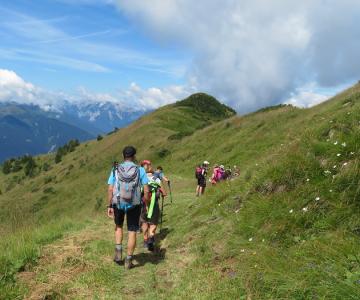 Friuli, Ravascletto, trekking biblico 2023, parrocchia dell'invisibile, luca buccheri, monica rovatti, Dieci Parole, Comandamenti, creazione, Bibbia, spiritualità, cammino